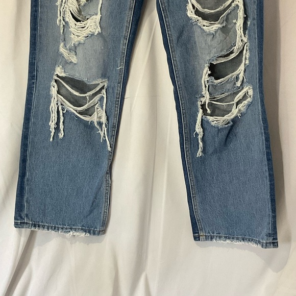 Vervet Women’s Distressed Straight Leg Denim Jeans Size 15/32” Waist NWTO - Picture 5 of 11